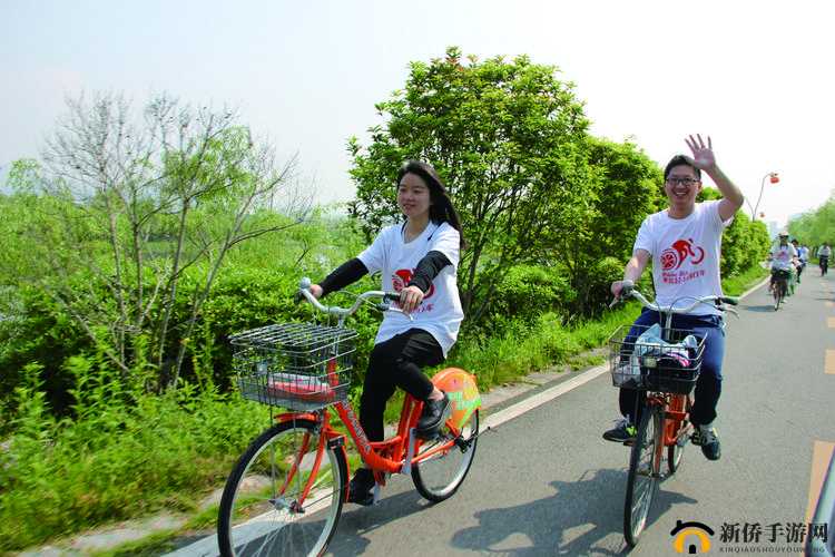 三人骑行：绿色出行的别样风景
