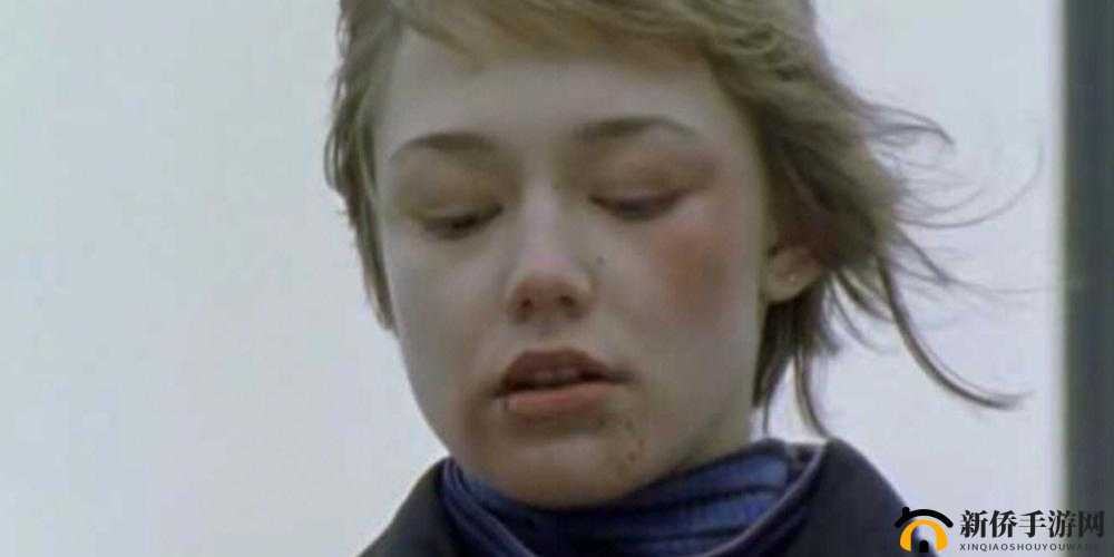 松动的嘴唇 1990 美版：一段混乱的爱情故事