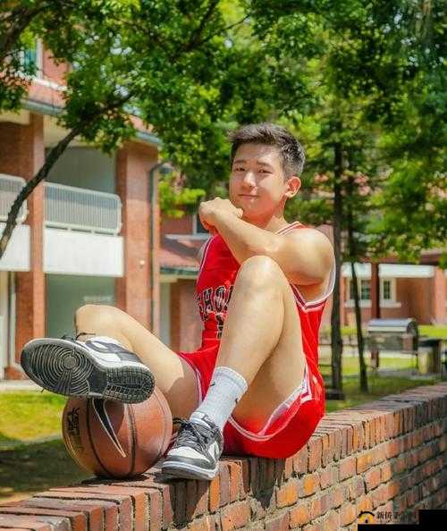 体育生和小可爱每天都吃很多饭：令人惊叹的食量