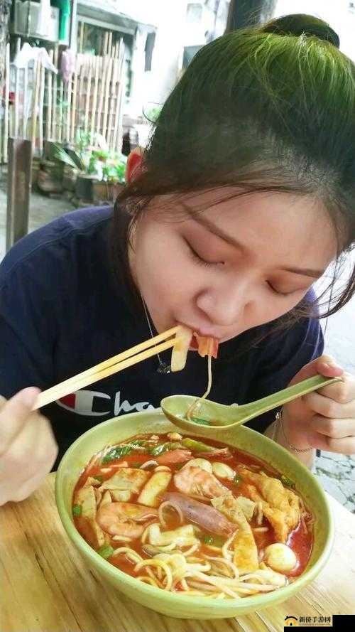 小鲜肉吃小鲜肉：一场别样的美食体验