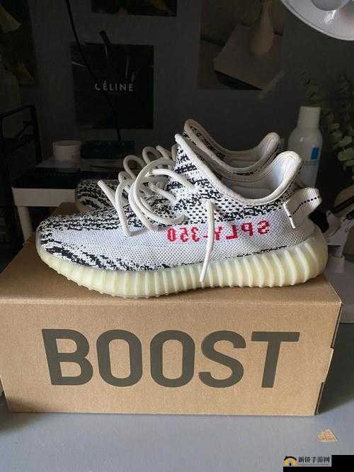 yeezy380 蜜桃粉白色登场，直播界就此变天