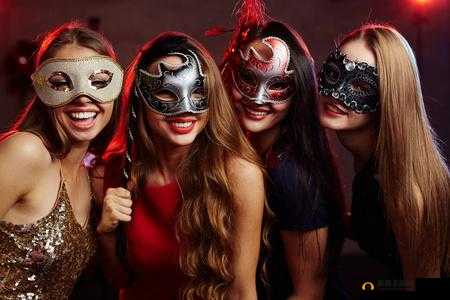 假面舞会：妈妈拿面具离开后