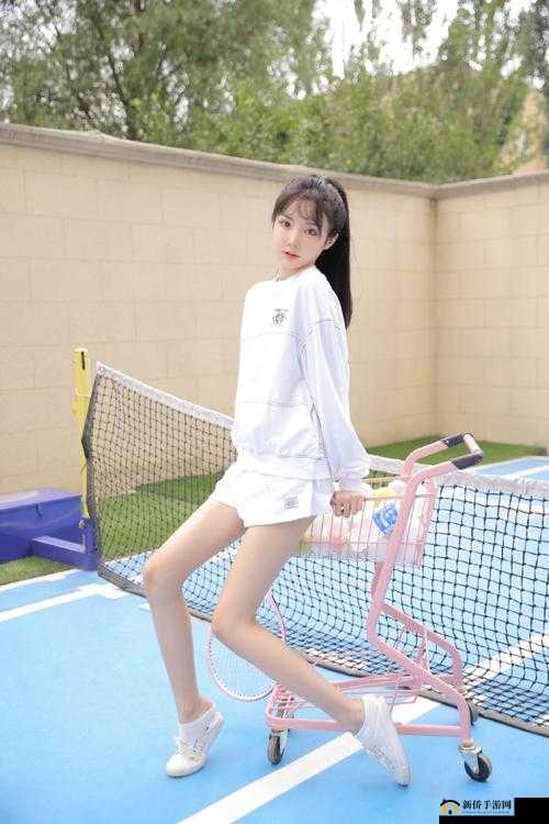 女生迈开腿打扑克又疼又痒：私密时刻的别样体验