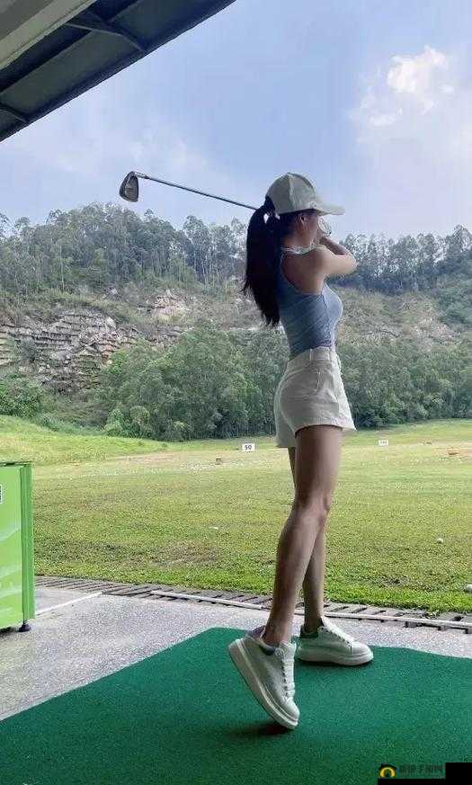 我是高尔夫球洞：独特视角下的自我告白