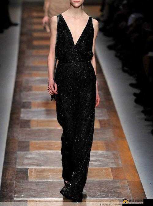 瓦伦蒂诺1997意大利：时尚经典回溯