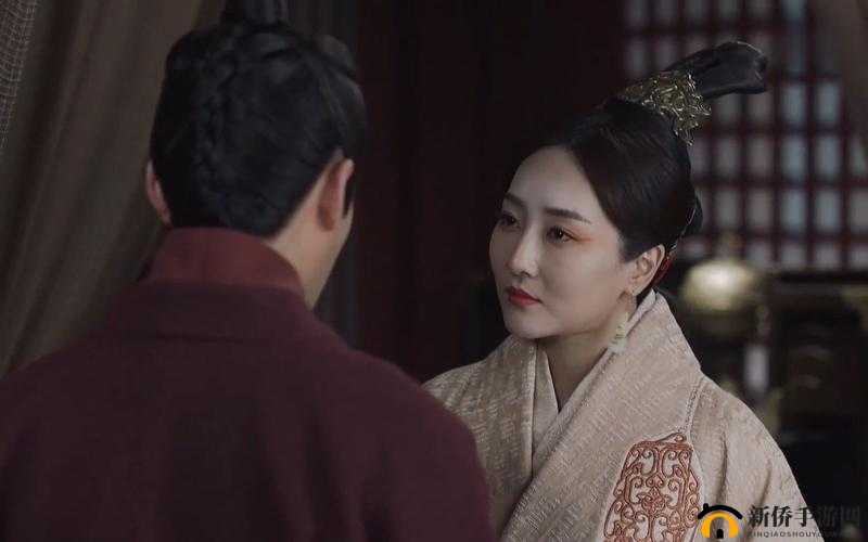 鍥戒骇鐢靛奖涓鏇蹭簩鏇蹭笁鏇叉儴閬濂充富鎾鐧藉珫之相关介绍