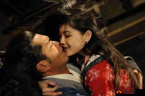 王伟忠知道周莹怀孕后的反应：震惊又欣喜