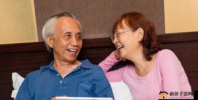 交 video 中的老少配现象探讨