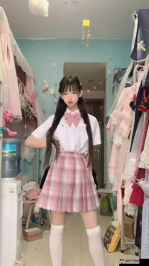 制服白虎诱惑：战胜内心的挑战