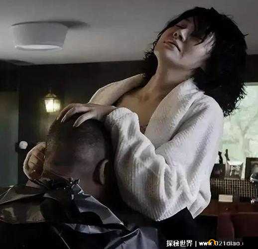 在线成人影片：激情演绎精彩瞬间