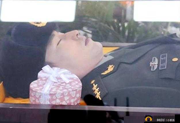 班长哭着说不能再抠了：大家要节省