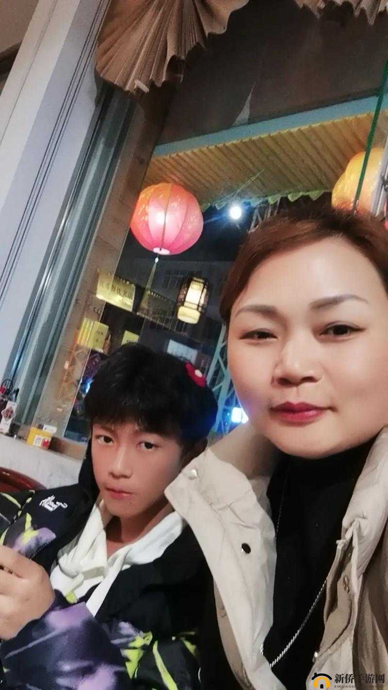 小芳爸爸妈妈讨论年龄相关事宜