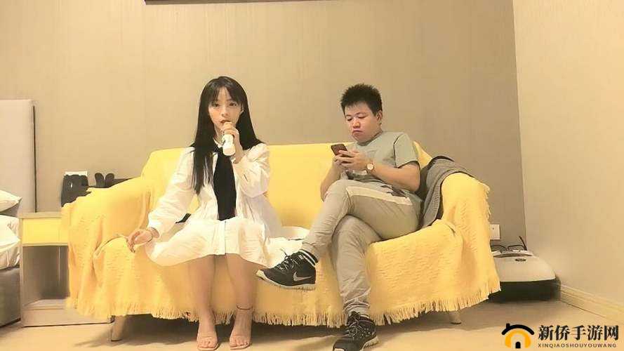 国产内射老阿姨 AAAA：年轻肉体的诱惑