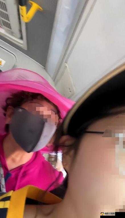公交车上突发令人震惊之事：她竟遭如此对待