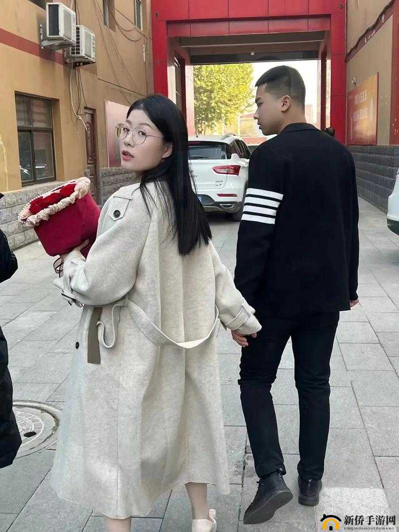 绿意盎然海角侄子女方订婚：一场浪漫温馨的订婚仪式
