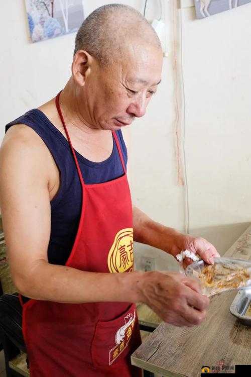 河南老头搡老太 BBw：是尊老还是施暴？