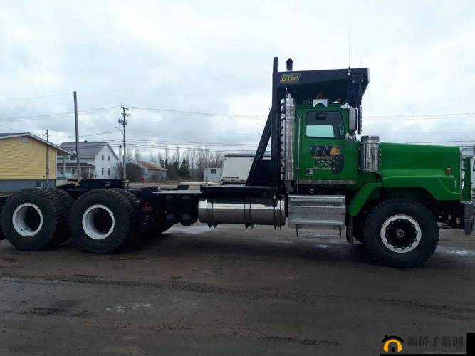 伐木小卡车助力驶向繁荣之路，共同造就心中的梦幻家乡