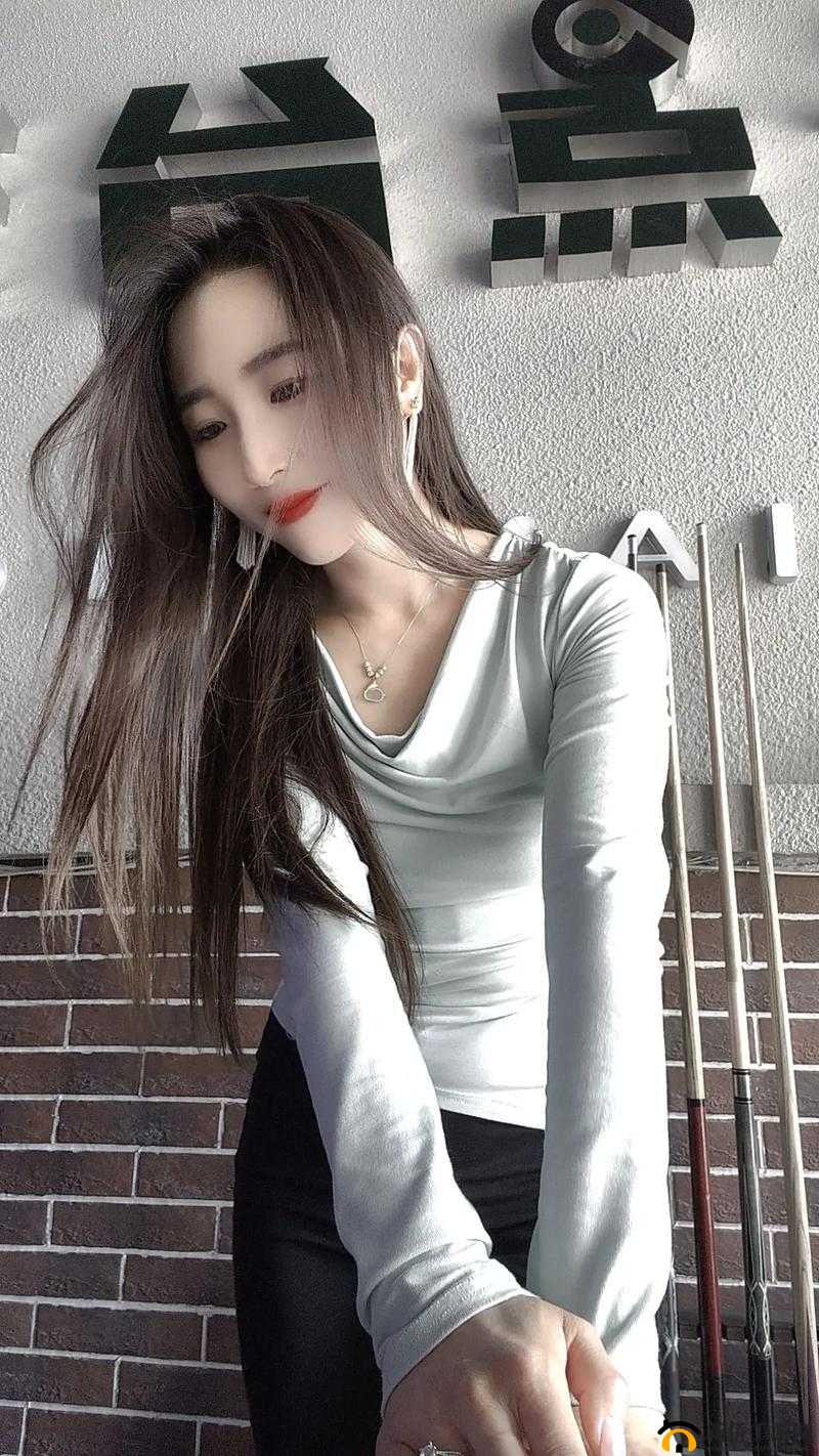 人人都爱操自拍：展现自我风采与个性的独特方式