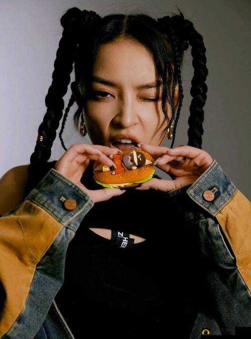 中国大陆女人RAPPER崛起：她们如何用音乐打破性别界限并引领潮流？