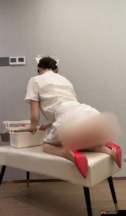 中国产XXXXA片免费护士：揭秘医疗行业的真实故事与情感纠葛